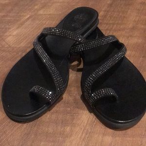Vince Camuto women’s sandals size 8